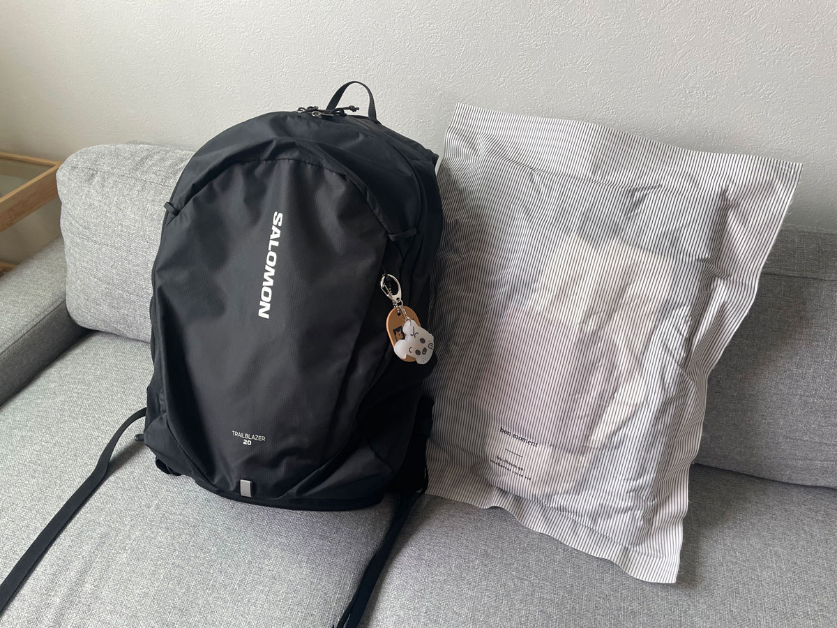 かさばる冬旅にも助かる！「すばやくペタンコ」の衣類圧縮袋を帰省・出張・キャンプで使ってみました