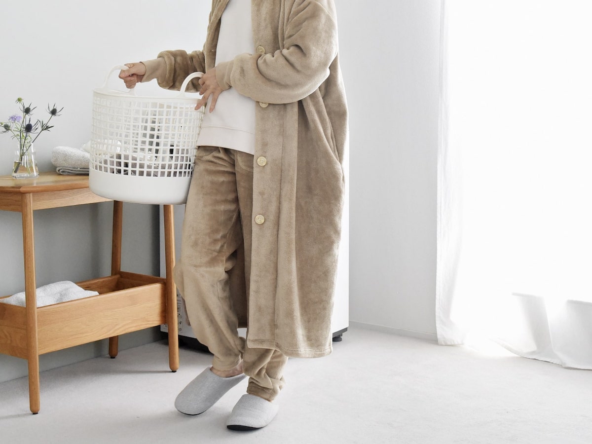 お家の中では寒さ知らず。「着る毛布」と「はく毛布」でインスタグラマーさんも冬支度