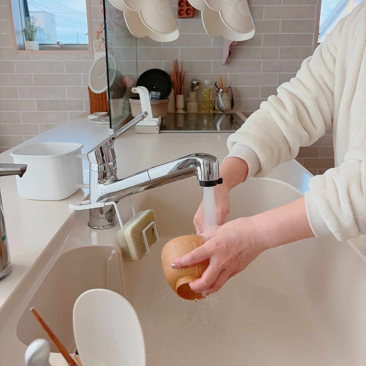 お家の中では寒さ知らず。「着る毛布」と「はく毛布」でインスタグラマーさんも冬支度