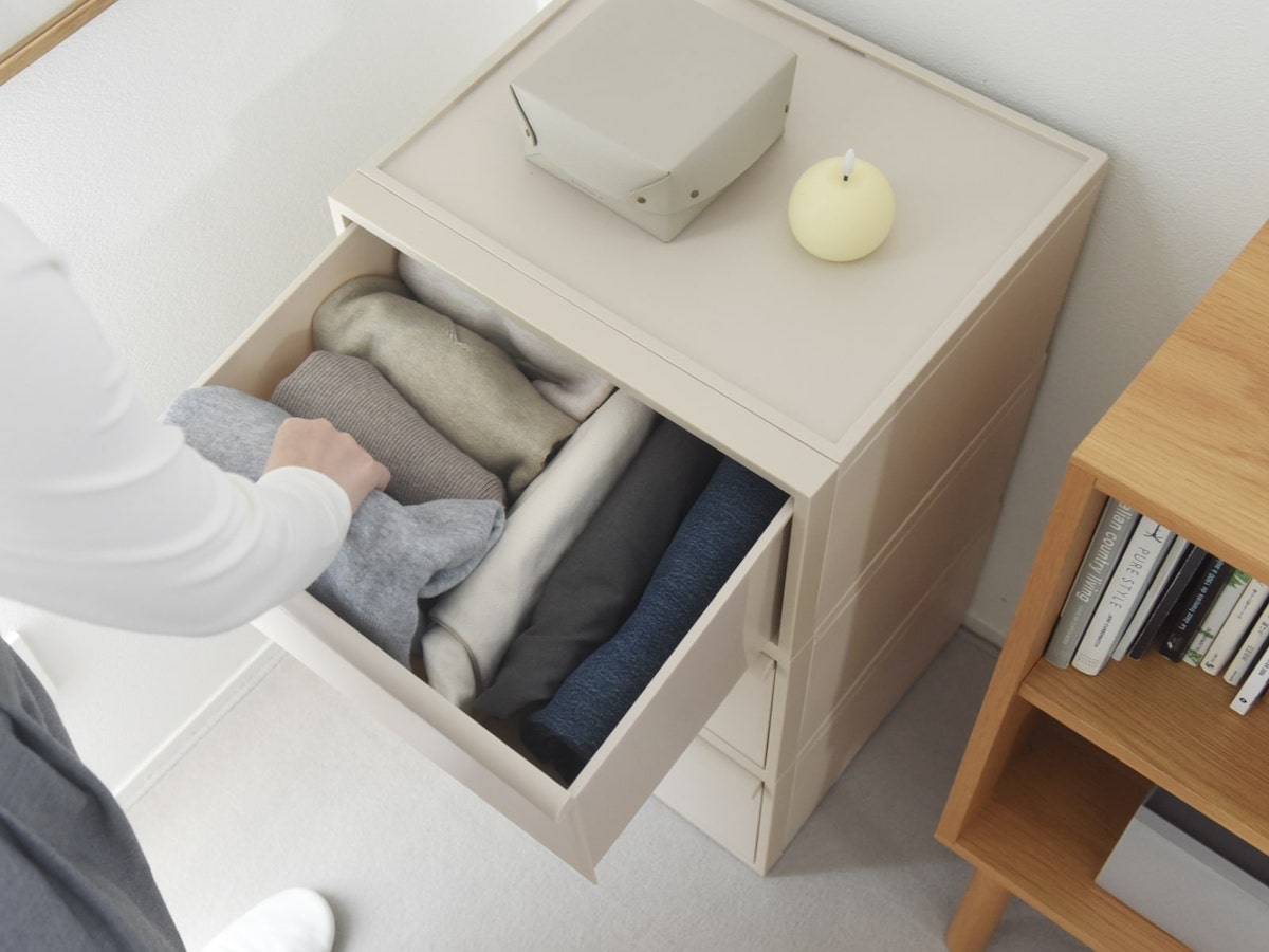 ウォークインクローゼットに置くならこれ！奥行き浅めが使いやすい、新クローゼットシステム登場