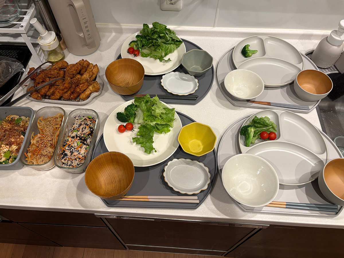 ずっと愛されるにはワケがある。小回りのきく半月膳で、いつものご飯もおやつも楽しもう！スタッフ3名の使用レポ