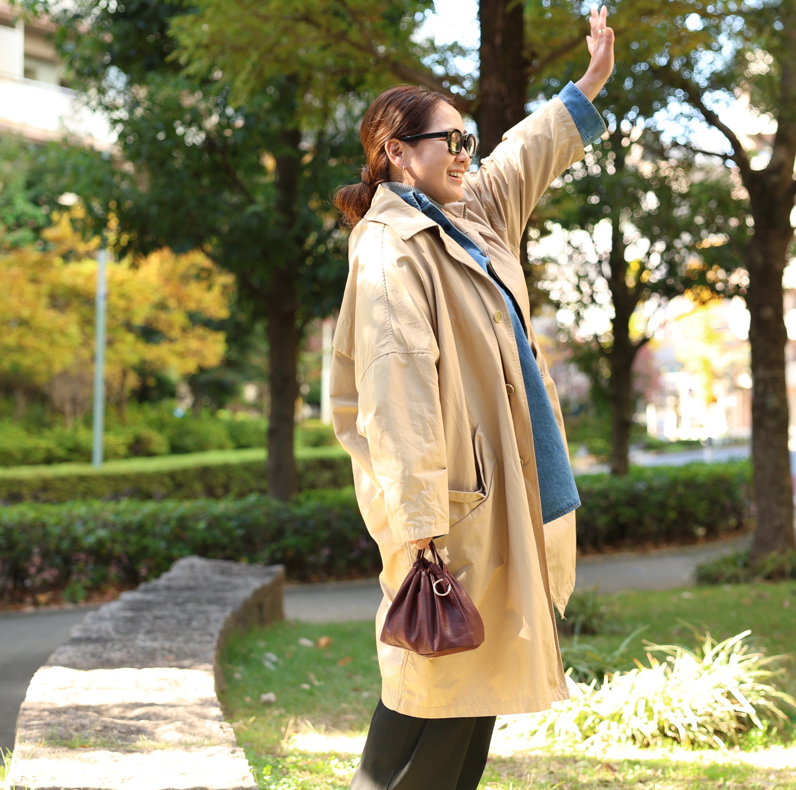 このくたっと感がたまらない。注目度ナンバーワンの『巾着ミニバッグ』スタッフ3名の愛用レポ