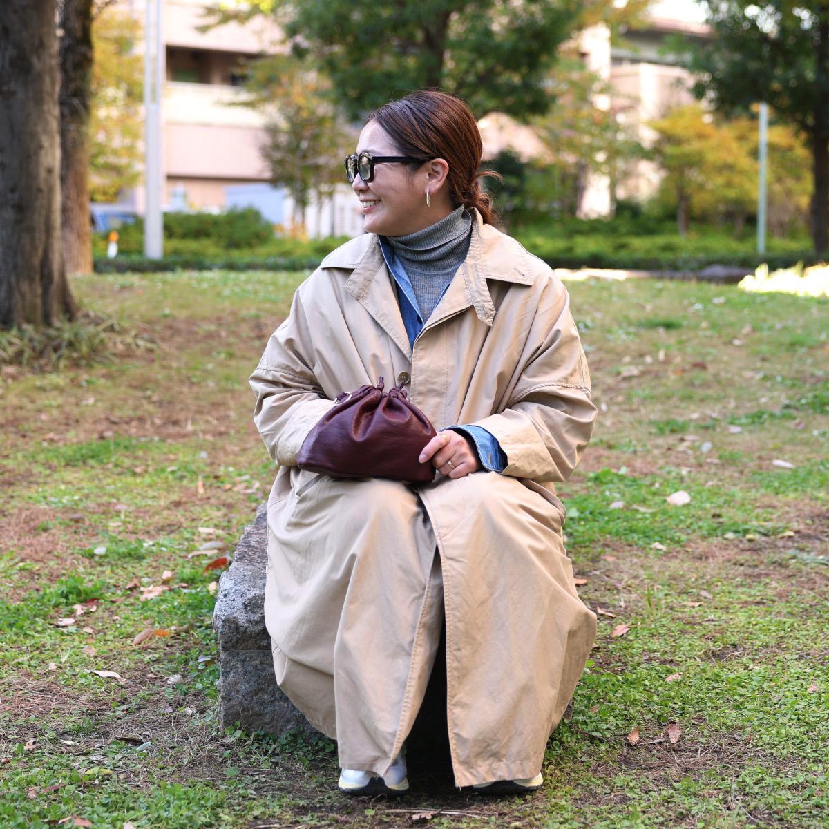 このくたっと感がたまらない。注目度ナンバーワンの『巾着ミニバッグ』スタッフ3名の愛用レポ