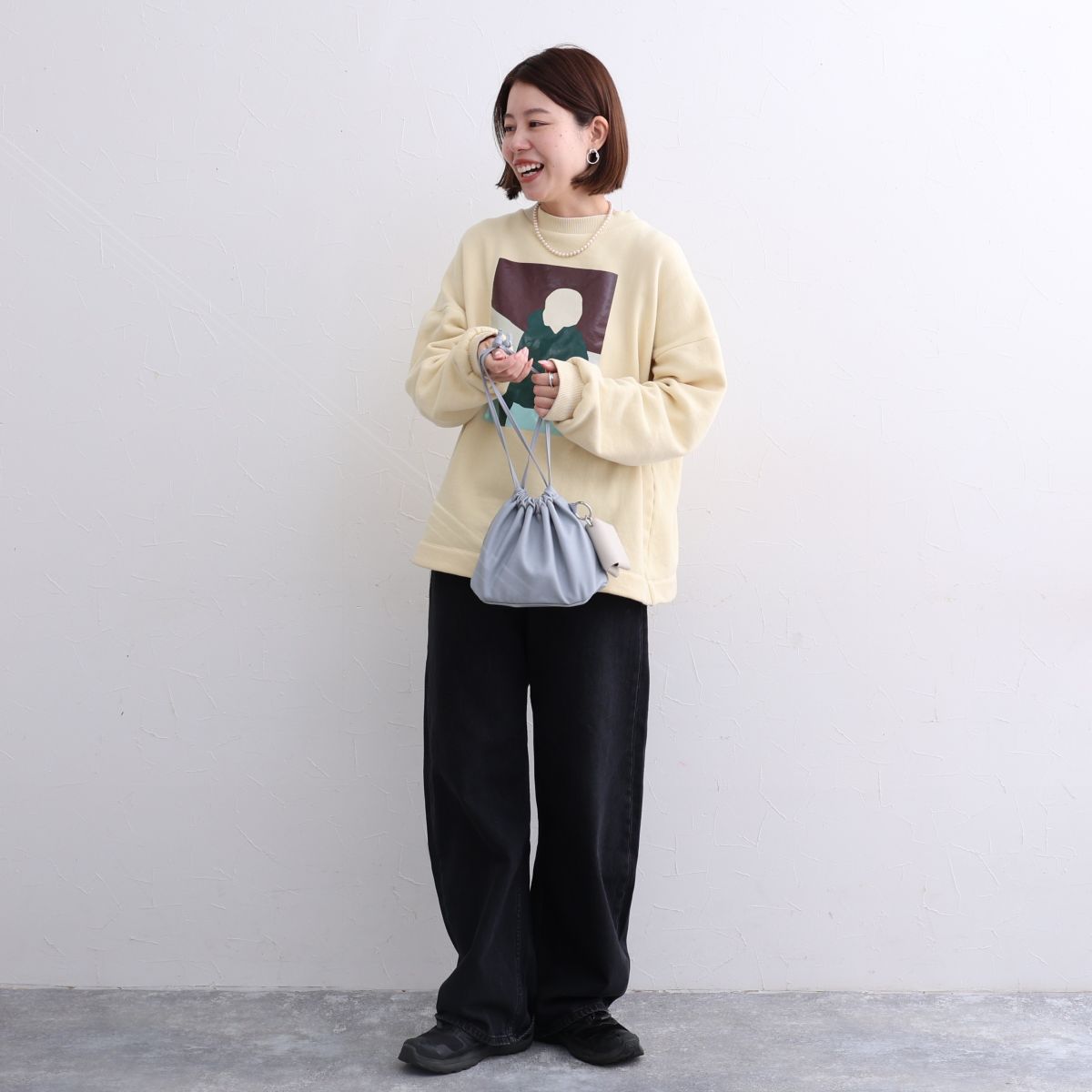 このくたっと感がたまらない。注目度ナンバーワンの『巾着ミニバッグ』スタッフ3名の愛用レポ