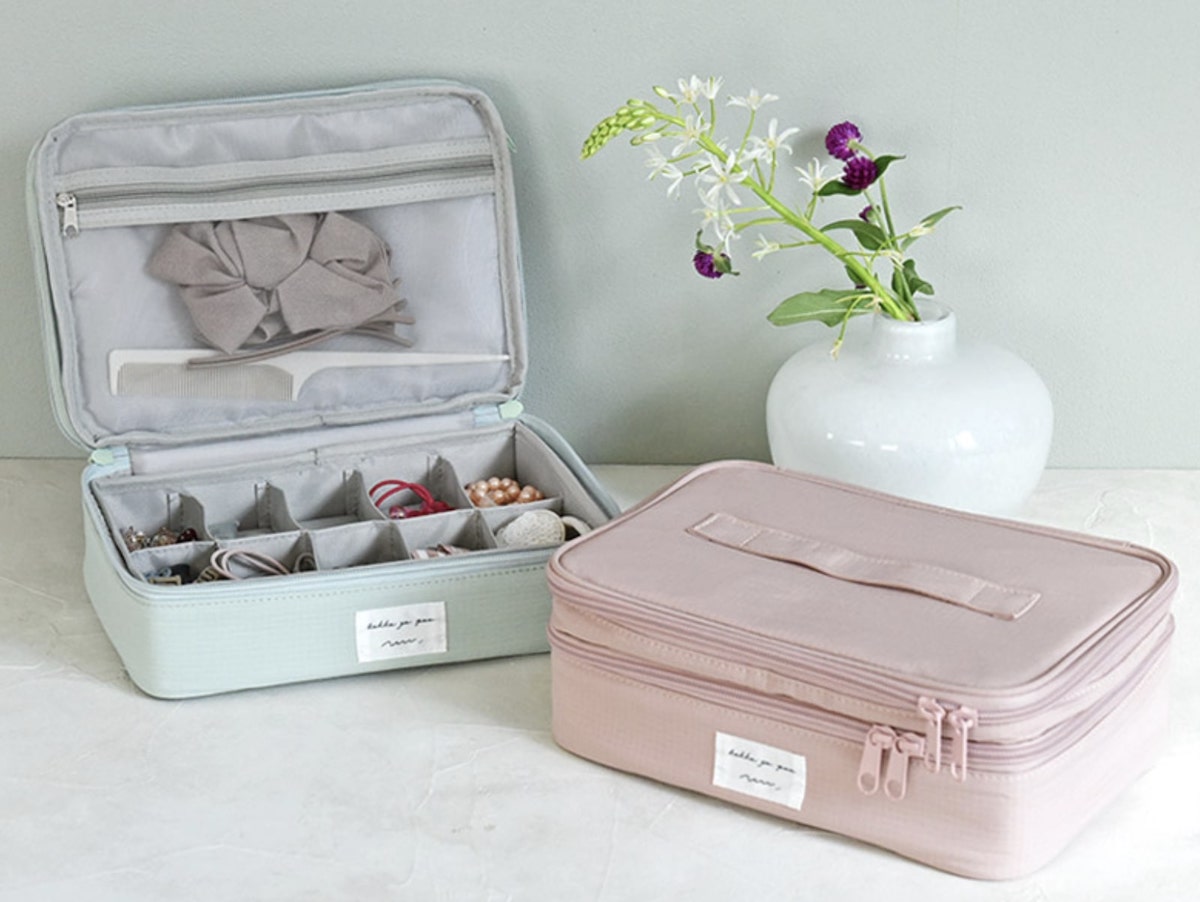 すっきり収納＆毎朝ワクワク！宝石箱みたいな「ヘアアクセ収納」のある暮らし【インスタグラマーさんのもの選び】