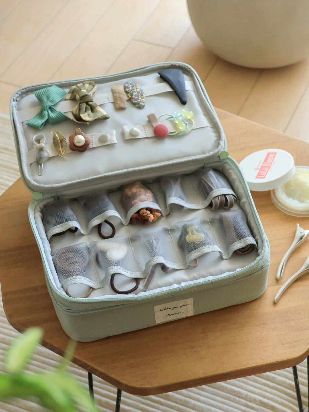 すっきり収納＆毎朝ワクワク！宝石箱みたいな「ヘアアクセ収納」のある暮らし【インスタグラマーさんのもの選び】