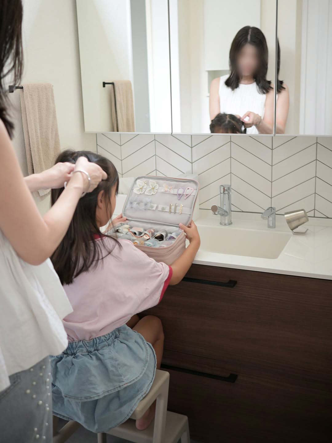 すっきり収納＆毎朝ワクワク！宝石箱みたいな「ヘアアクセ収納」のある暮らし【インスタグラマーさんのもの選び】