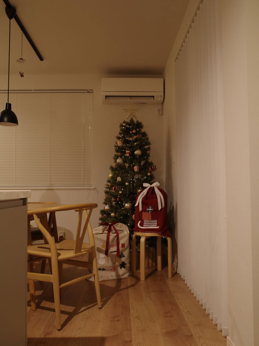 今年のクリスマスは子どもたちを最高の笑顔に！6名のインスタグラマーさんによる、「サンタ袋」の飾りかた報告会