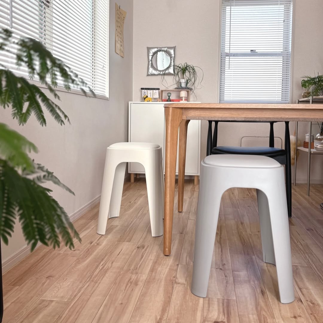 もちもち座面でおもてなし。来客時にも助かるクッションつきスツールのある暮らし【インスタグラマーさんのもの選び】