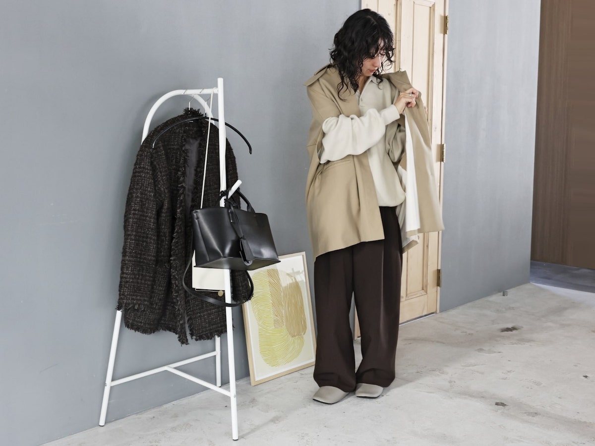 コンパクトなコートハンガー