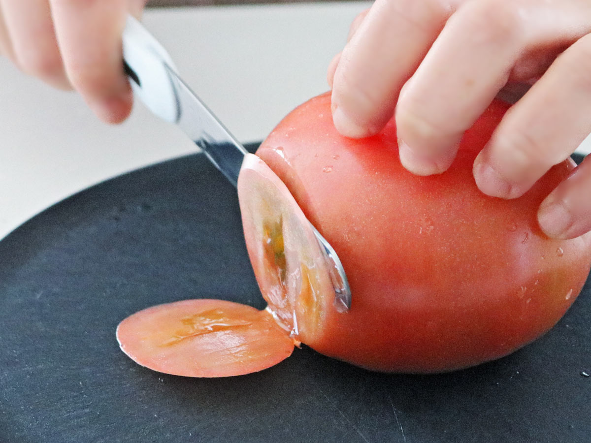 包丁を出すほどでもない「ちょい切り」からガッツリお肉まで。スタッフがずーっと使い続けてる「テーブルナイフ」