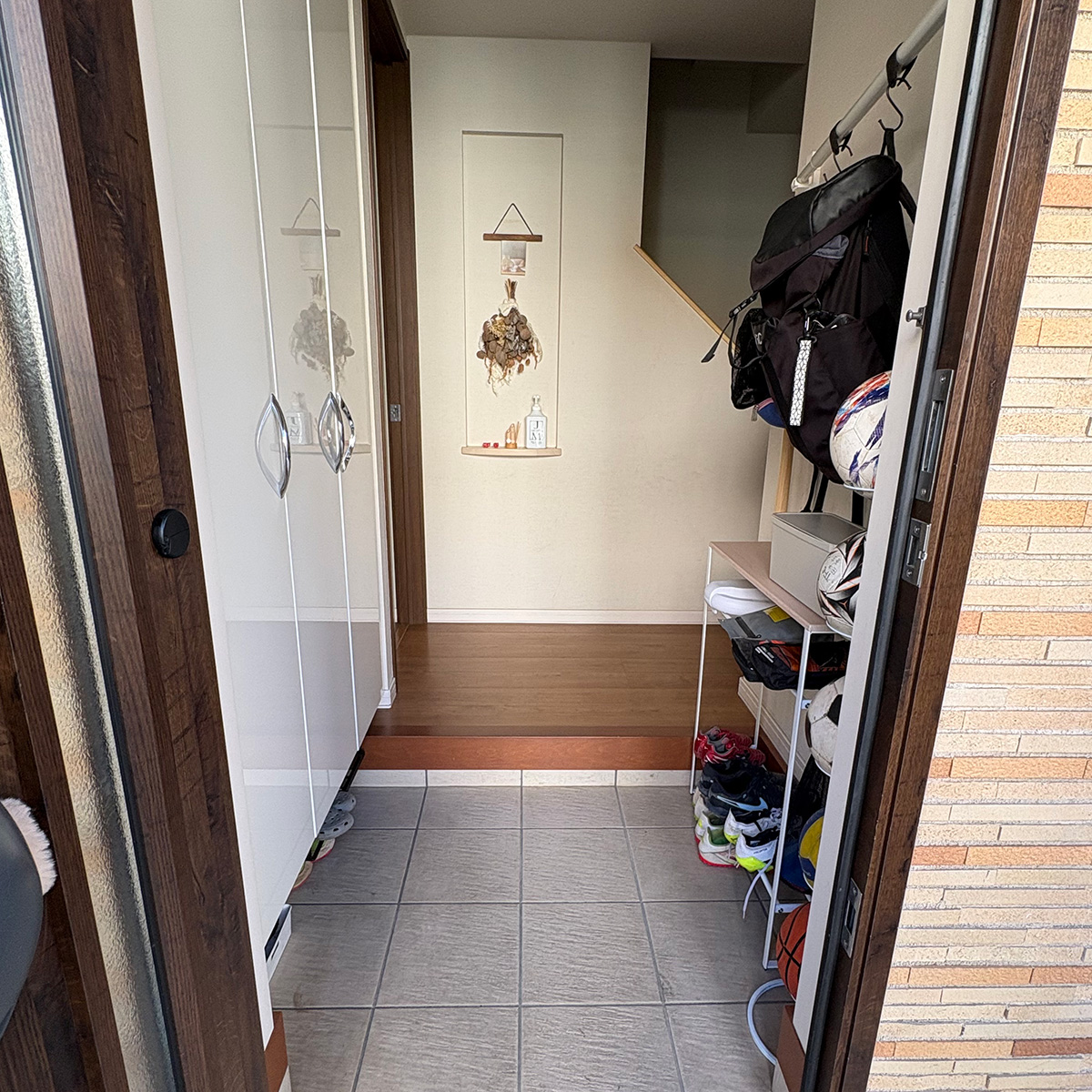 【単身・マンション・戸建て】ライフスタイル別、スタッフのリアルレポ『奥行き19.5cmシェルフ』をここで使いました