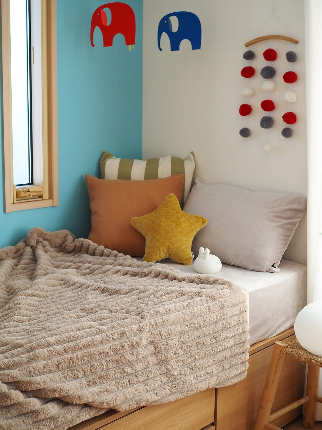 授乳ベビーからキッズまで、おやすみの時間はぷにぷにバニーライトと一緒に。【インスタグラマーさんのもの選び】