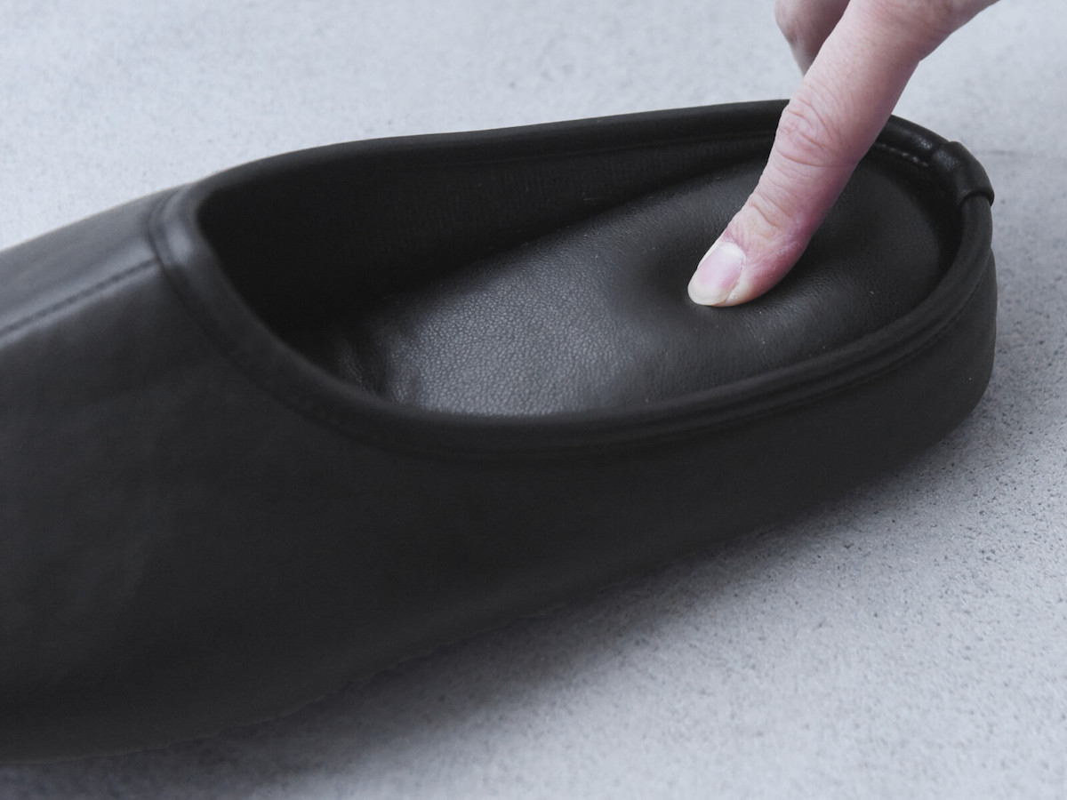 入園・入学式スタイルをキレイに見せたい！ママの願いを「+3cm」に込めたインヒール入り携帯スリッパが遂に完成