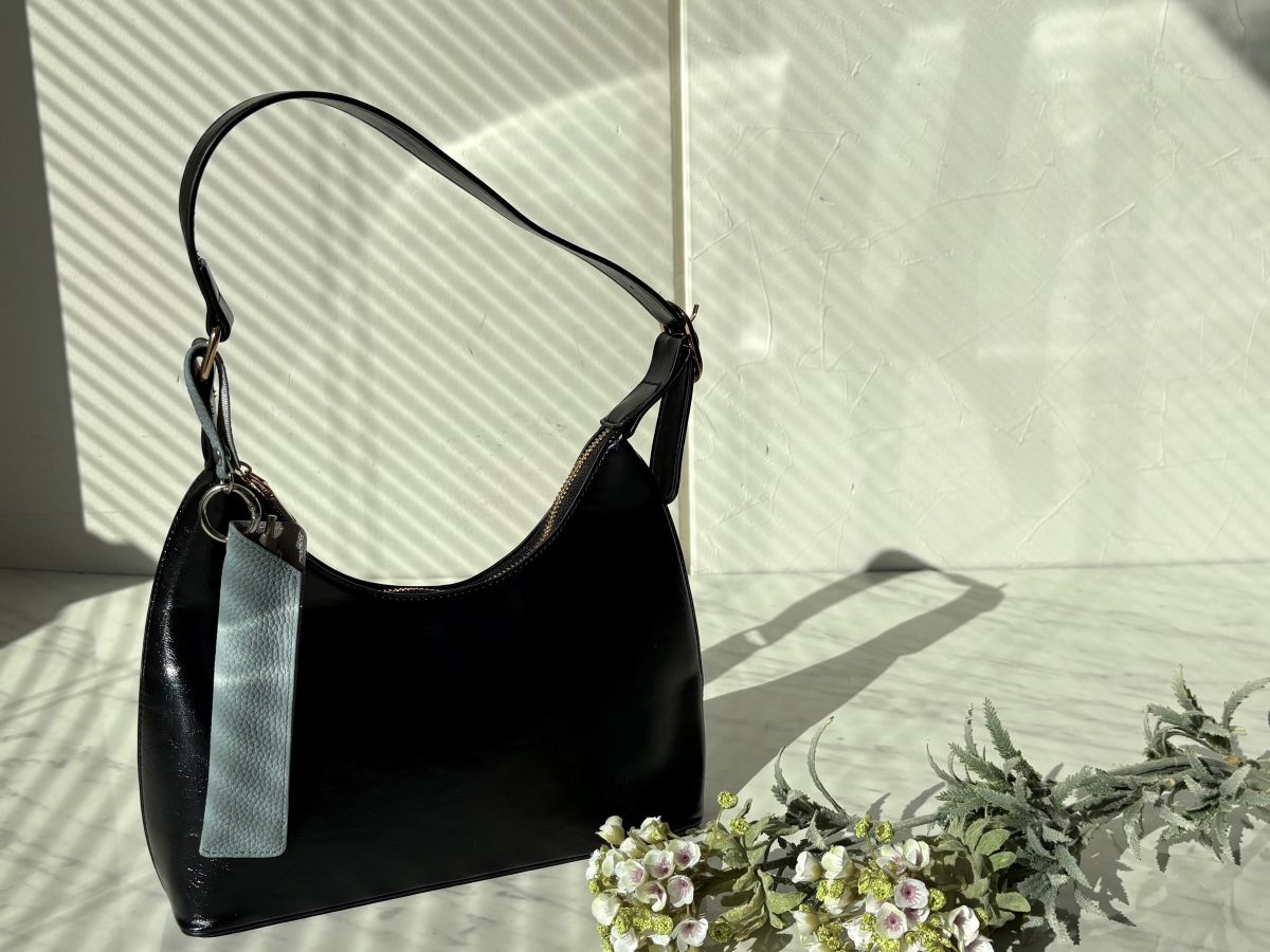 「じぶん時間」のお供に1本のペン。習い事にカフェタイム、お仕事にも、スタッフが愛用している大人のペンホルダー