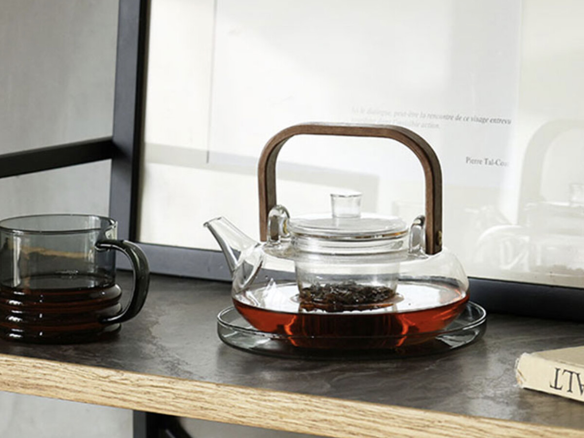 ゆれる茶葉、流れる水滴…美しさを味わうティーセットで、こころ整うお茶習慣をはじめよう