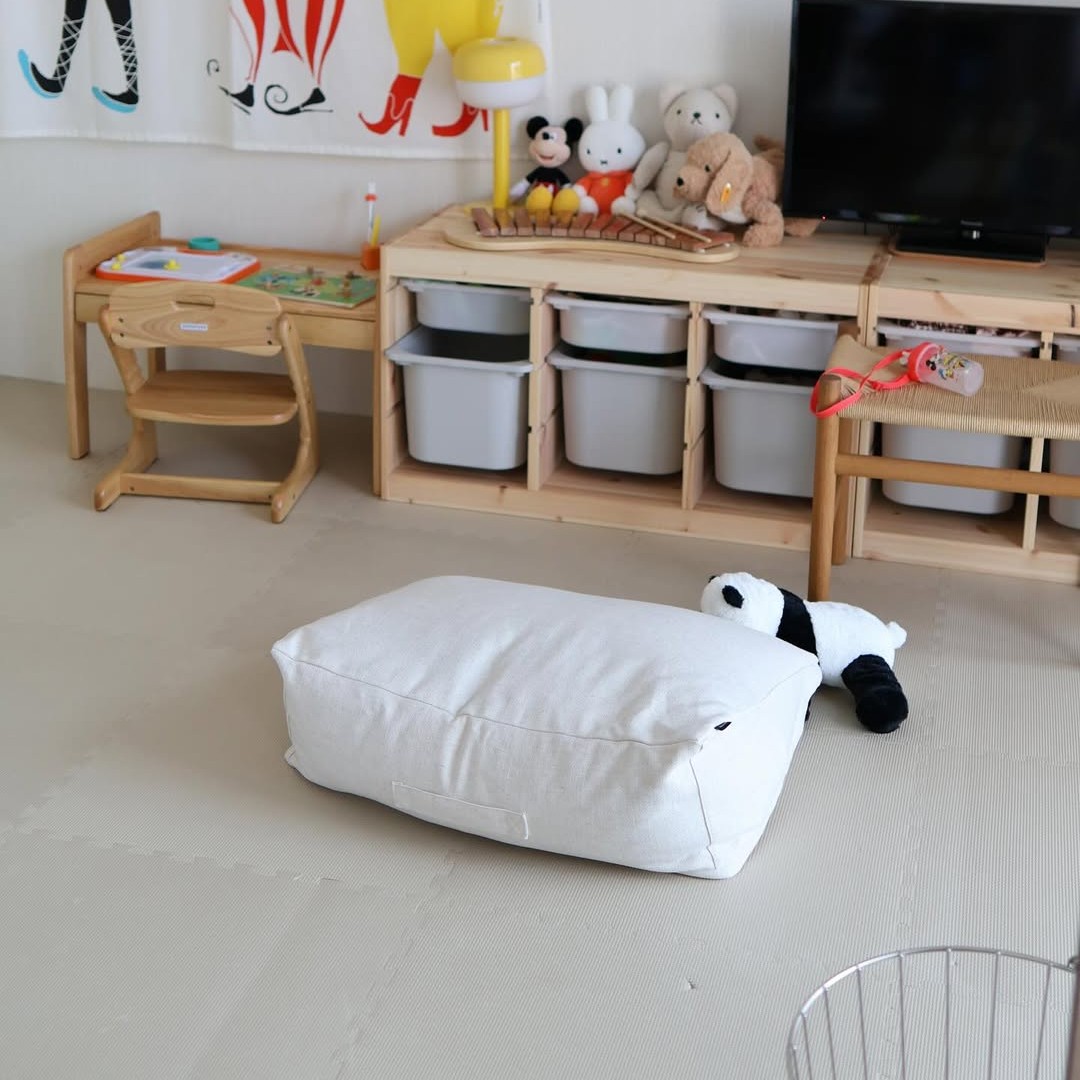 布団収納スペースにお困りの人、集まれ！『背もたれになる布団収納ケース』がIGさんのお家でも活躍中