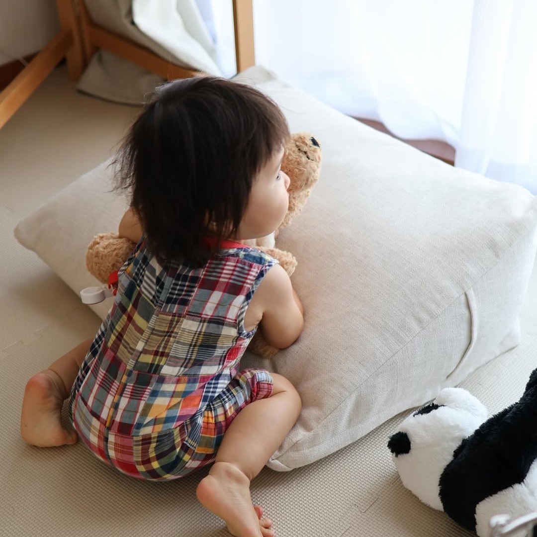 布団収納スペースにお困りの人、集まれ！『背もたれになる布団収納ケース』がIGさんのお家でも活躍中