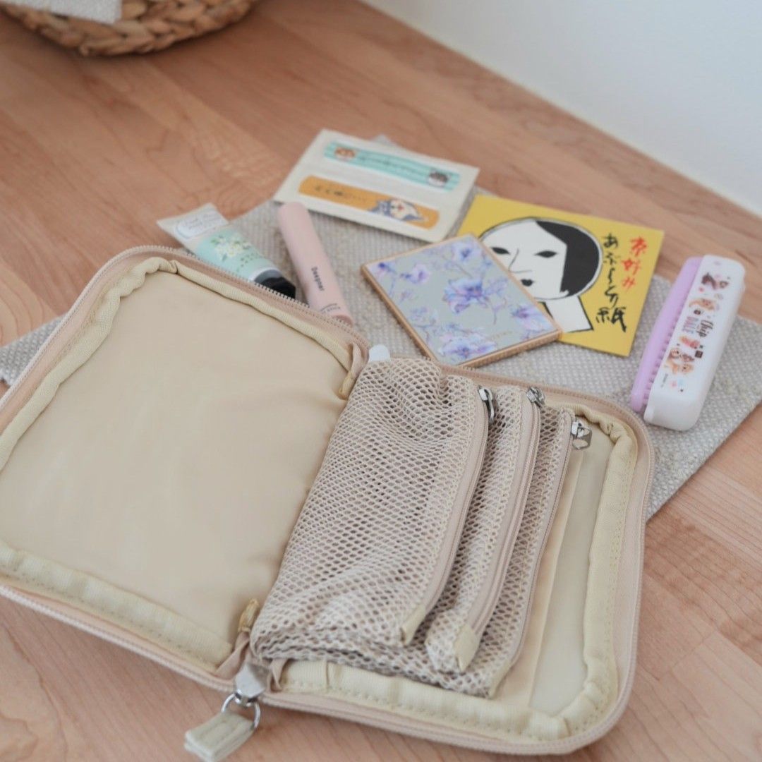 花粉症さんの救世主かも！目薬がすぐ見つかる＆薬の補充もラクな「手帳型ポーチ」にIGさんも高評価