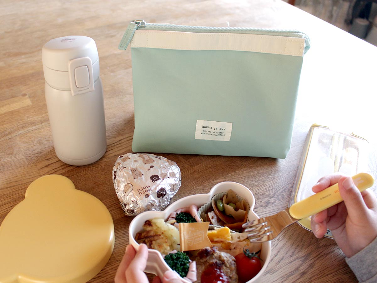 春からの学童弁当に。しっかり入るのにかさばらない！持ち手すっきりランチバッグ