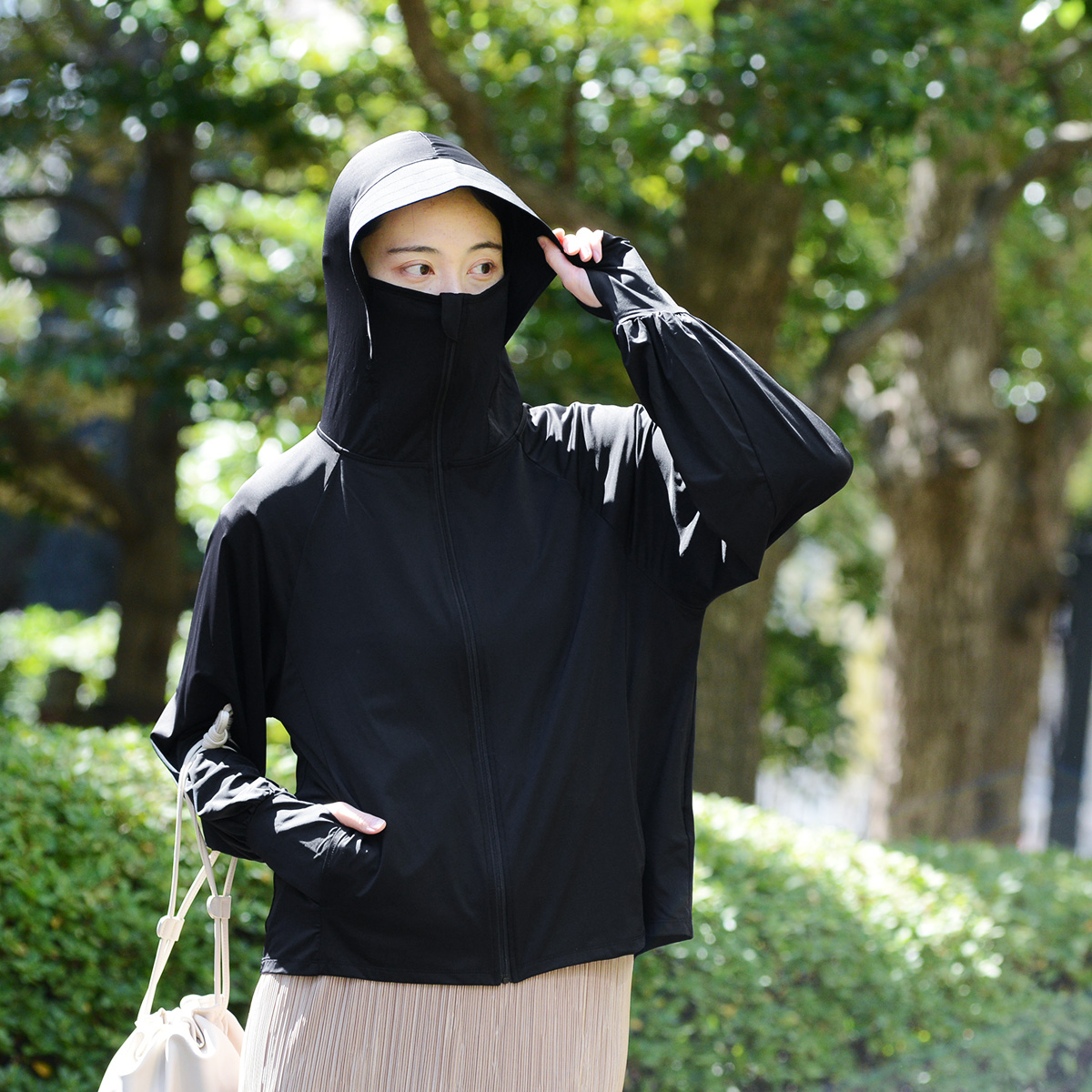 紫外線対策これで万全！3タイプから選べる「フル防備UVカットパーカー」をチェック