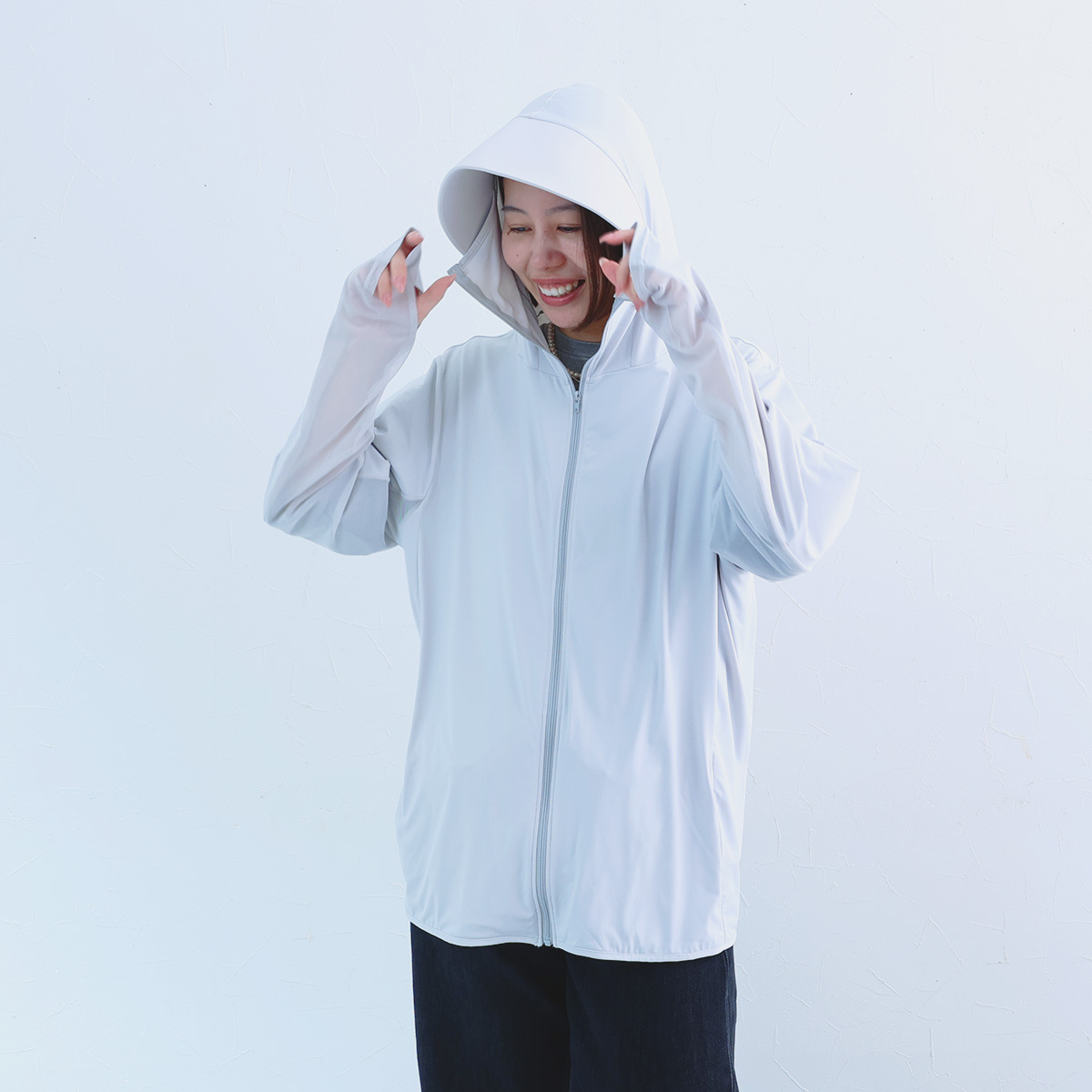 紫外線対策これで万全！3タイプから選べる「フル防備UVカットパーカー」をチェック